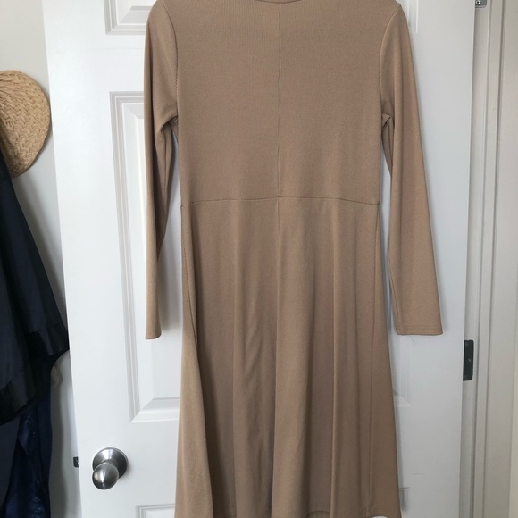 A-line dress - Picture 2 of 5